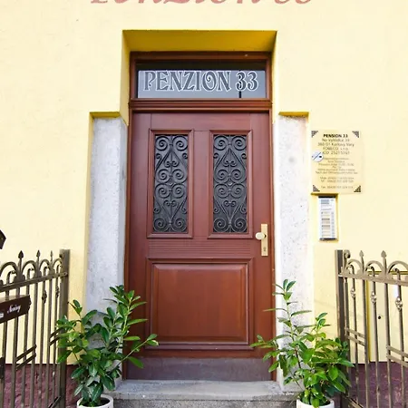33 Vendégház